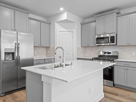 3rd image of 17119 Bluebonnet Creek Trl
