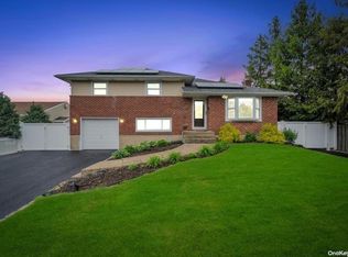 117 Stewart Ave, Bethpage, NY 11714