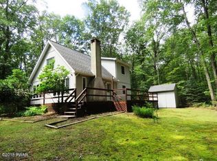 215 Bone Ridge Rd, Hawley, PA 18428