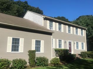 524 Wickham Rd, North Kingstown, RI 02852