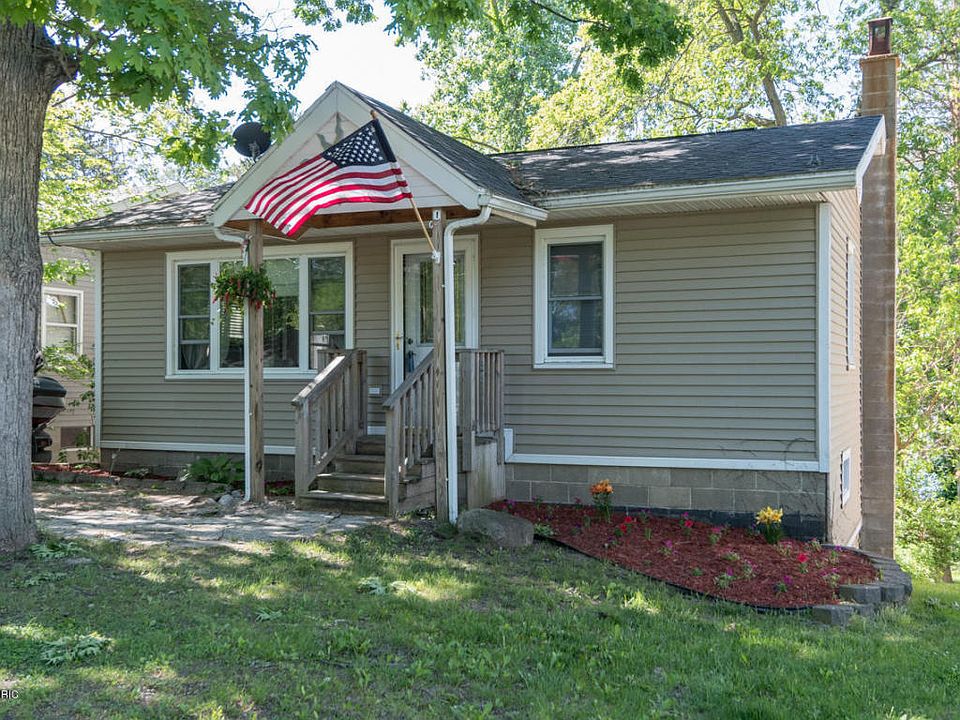 1st image of 92139 Gravel Lake Dr