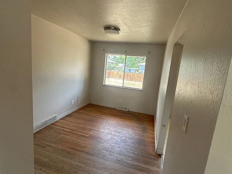 604 Tulane Dr — Photo 7
