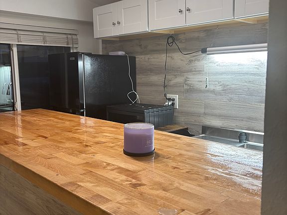 kitchenette bar