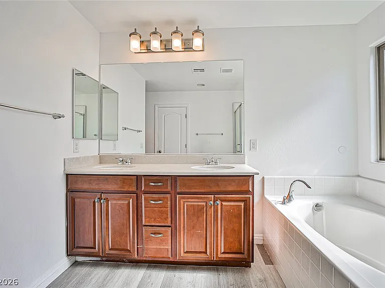 6360 Beavertail Pond Ave — Photo 32