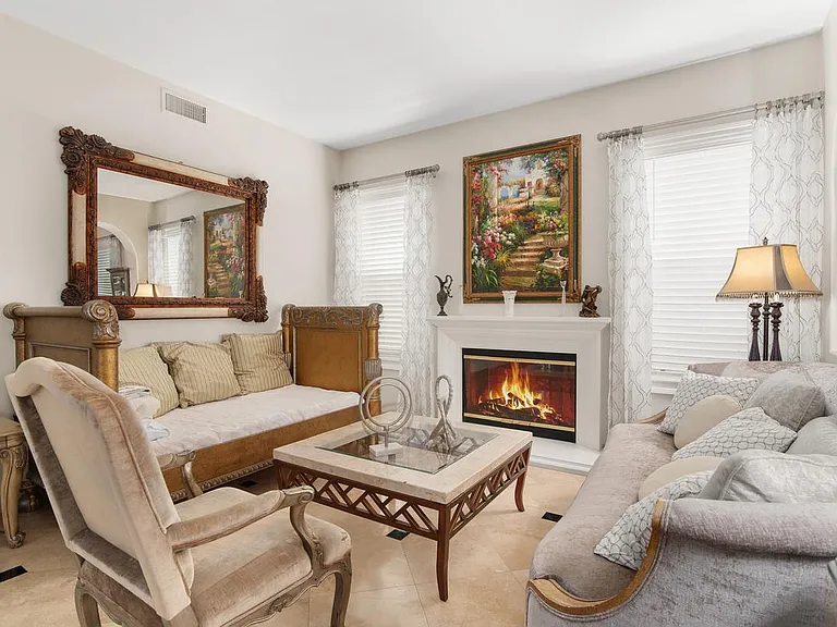 13777 Rosecroft Way — Photo 3