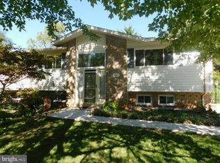 6807 Barnack Dr, Springfield, VA 22152