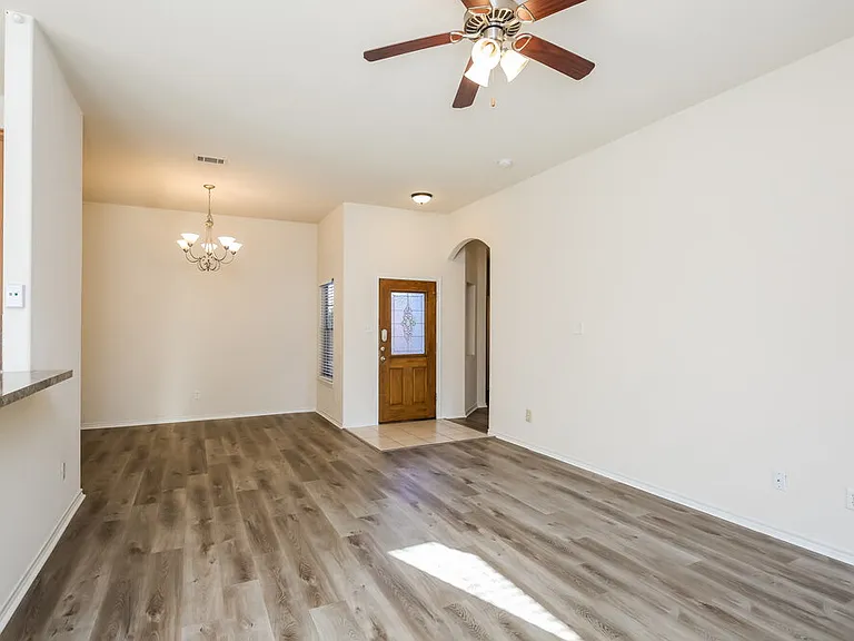 4913 Caraway Dr — Photo 5