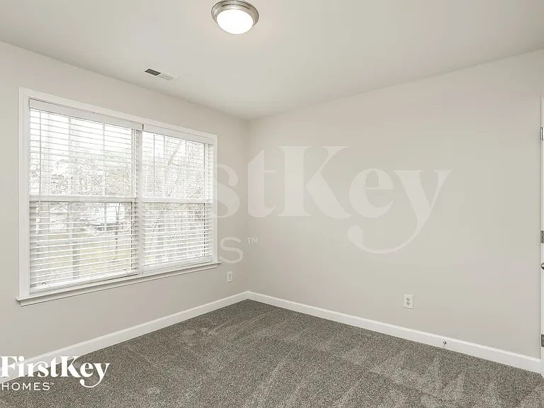 5605 Catskill Ct — Photo 10