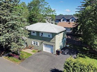 6 Schevchenko Pl, Spring Valley, NY 10977