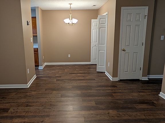 4th image of 409 4th St SW APT D4