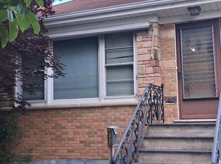 3423 N Osceola Ave, Chicago, IL 60634