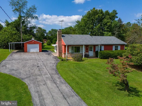 2427 Chestnut Tree Rd, Honey Brook, PA 19344