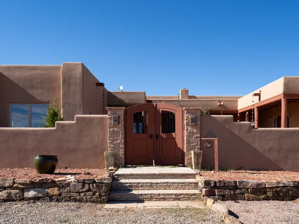 15 Silver Saddle, Lamy, NM 87540