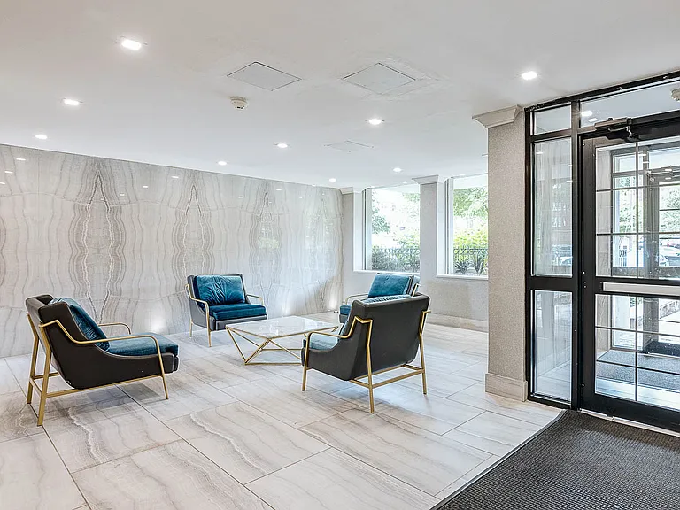 Harbor Terrace Apartments — Photo 21