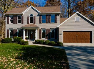 1506 Sanders Dr, Auburn, IN