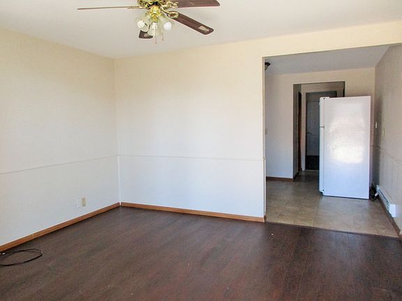 5th image of 309 E Oklahoma Ave