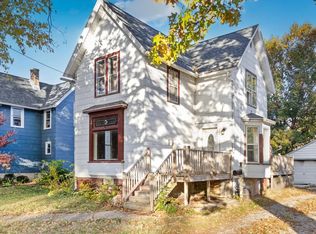 1110 2nd Ave, Sterling, IL 61081