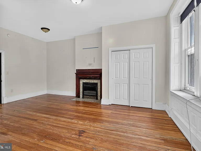 4011 Pine St — Photo 18