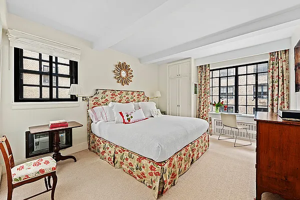 Sold by Corcoran | media 5