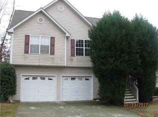 527 Hillcrest Cross Rd, Canton, GA 30115