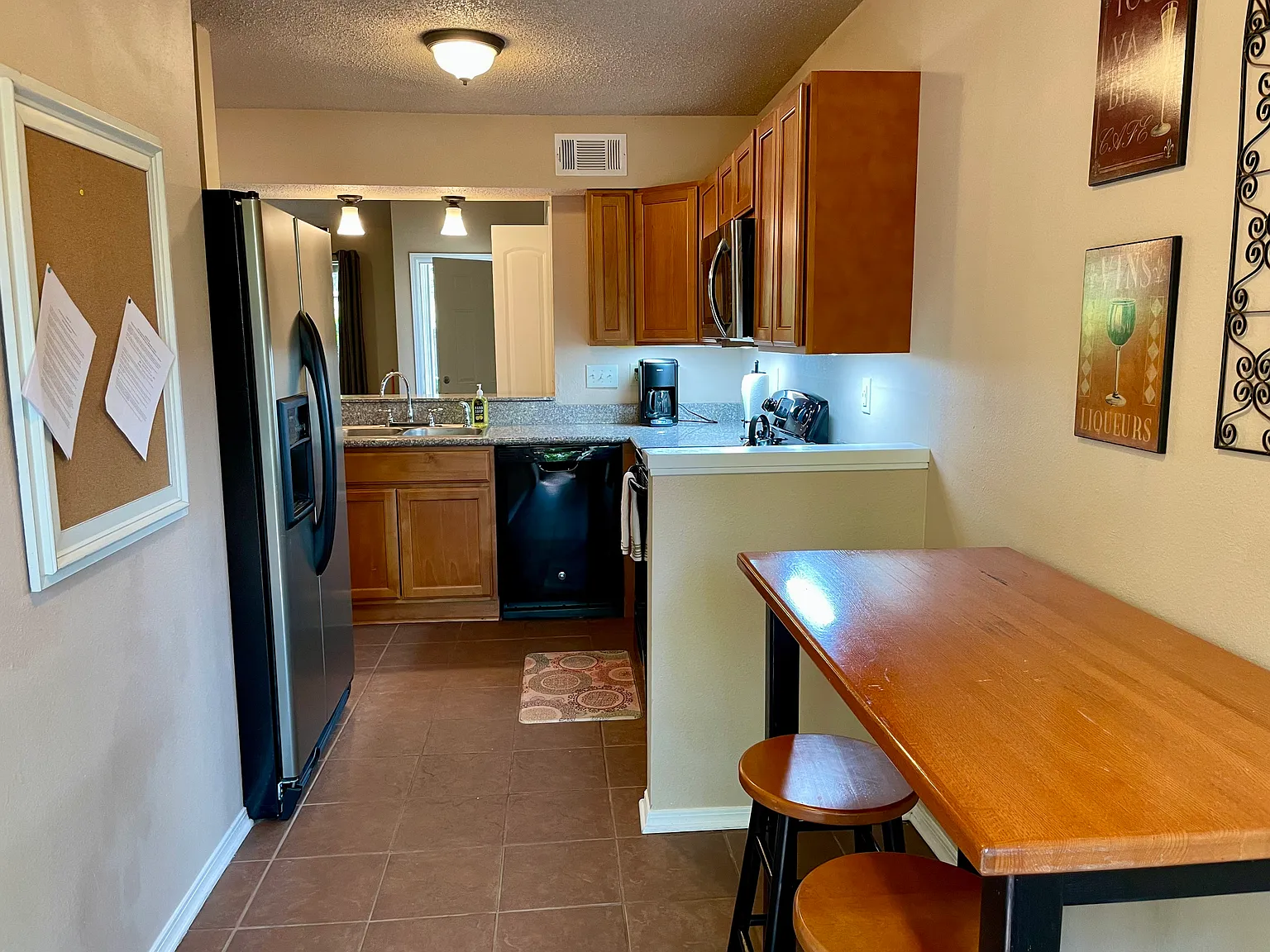 716 Heavens Dr — Photo 4