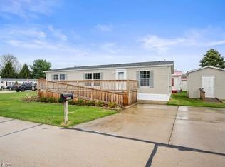 2631 Stoneyridge Dr, Madison, OH 44057