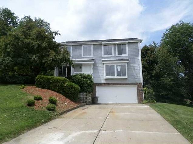 1st image of 128 Amberwood Ct