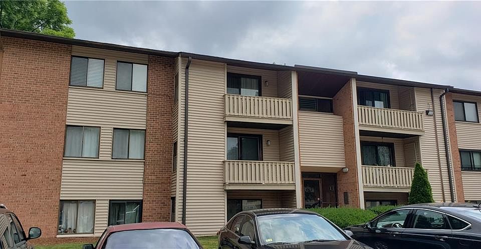 1st image of 1139 1/2 Hartford Ave APT 1B