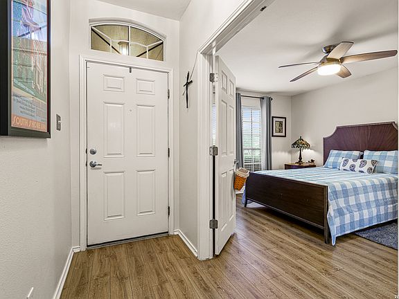 4th image of 543 Rattler