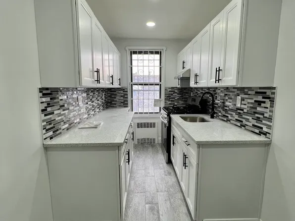 88-10 34th Avenue image 1 of 11