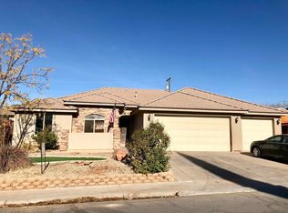 329 E Bulloch St, Washington, UT 84780