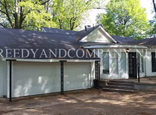 263 N Mendenhall Rd, Memphis, TN 38117