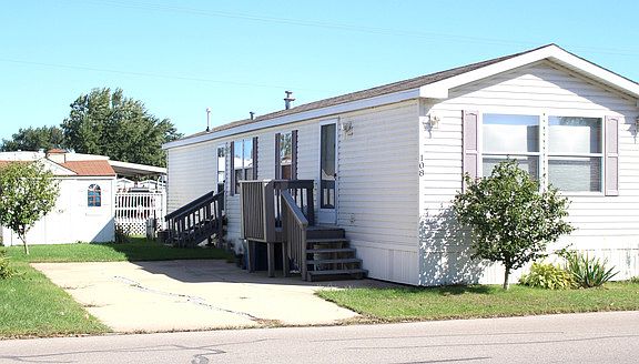 2nd image of 108 6th Ave