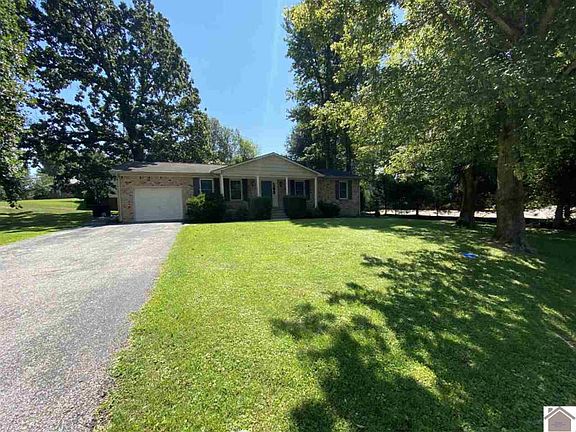 2nd image of 401 Longview Dr