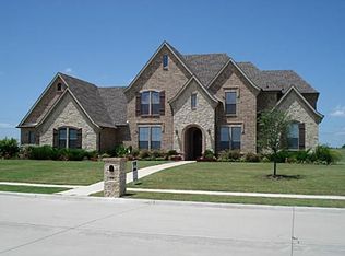 108 Falcon Point Dr, Heath, TX 75032