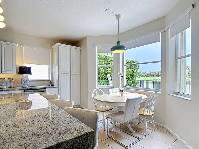 1154 Oakwater Dr — Photo 46