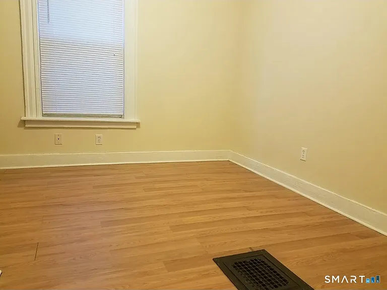 39 Pine St #2 — Photo 11