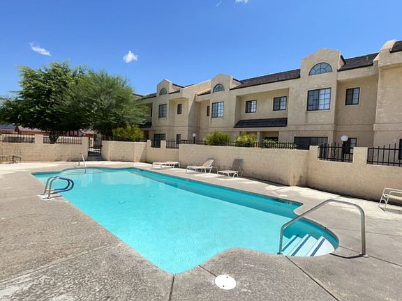 3rd image of 33350 Cathedral Canyon Dr APT 3