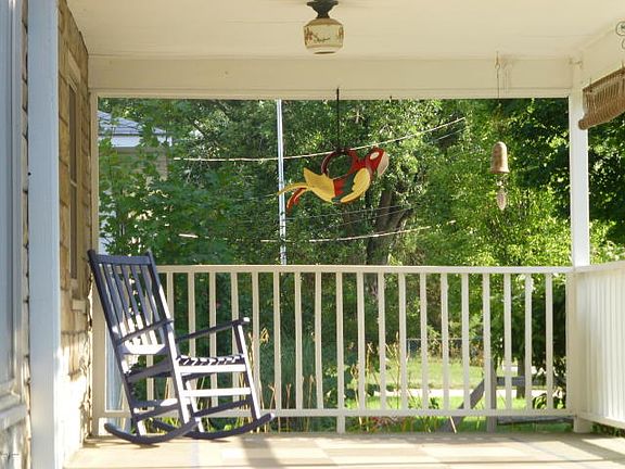 4th image of 3352 Woodbine Ave SW