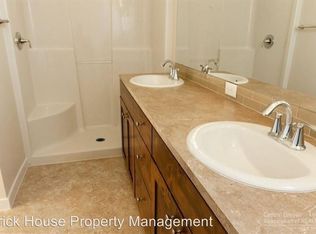 640 SE Reed Market Rd, Bend, OR 97702