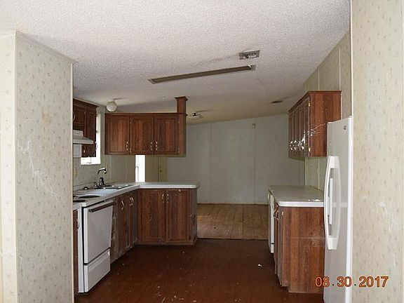 4th image of 9102 Wood Terrace Dr