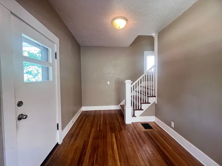 1040 Powers Ave NW — Photo 45