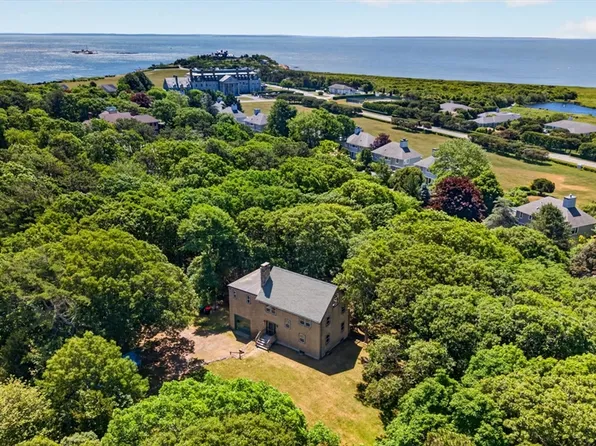 21 Mattarest Ln, Dartmouth, MA 02748