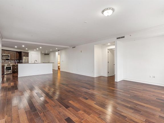 4th image of 455 E Palmetto Park Rd APT 4