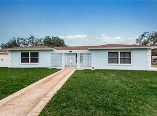 2301 Saint Charles Dr, Clearwater, FL 33764