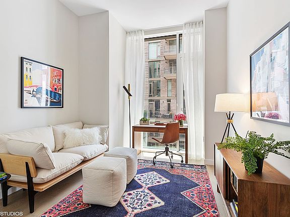 5th image of 505 W 43rd St #8C