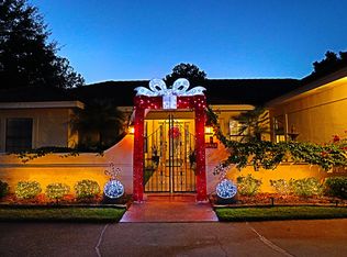 370 Golfview Dr, Miramar Beach, FL 32550