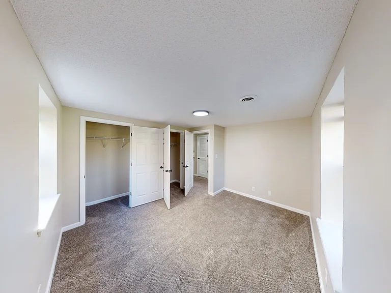510 Hietts Ln #C — Photo 10