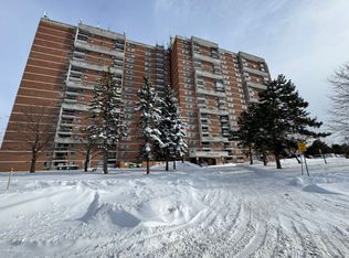 100 Wingarden Ct #713, Toronto, ON M1B 2P4