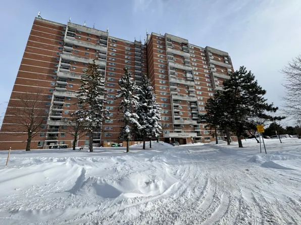 100 Wingarden Ct #713, Toronto, ON M1B 2P4